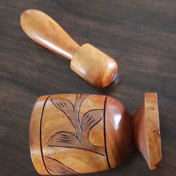 Mortar & Pestle/Wooden from Martinique Hand Carved 7x4.5 - Picture 14 of 16